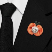Boutonniere „Pfirsich“ Reversnadel in orange mit Glaskristallen