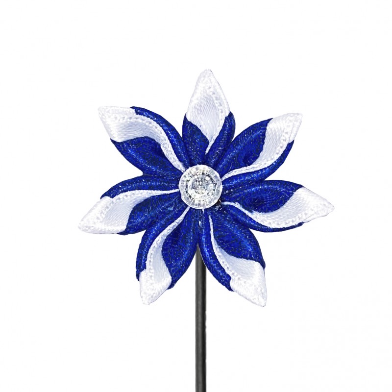 media/image/Boutonniere_Stern_blau_weiss_1_IMG_9192JsWNd32RiotIY.jpg