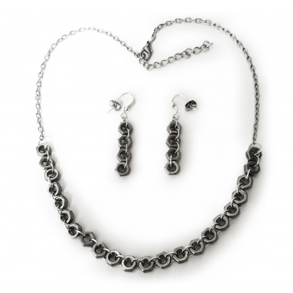 Set "Metali" Halskette und Ohrringe mit Muttern aus Edelstahl einzigartig und handgefertigt